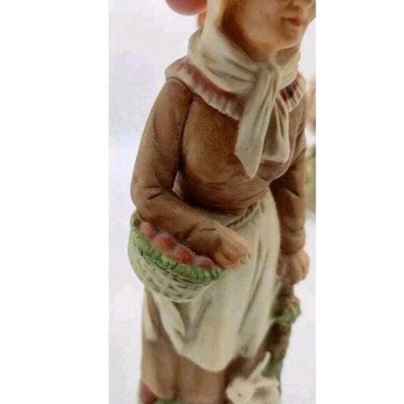 Vintage HOMCO Home Interiors Lady Ceramic Figurine Farmhouse Decor Bunny GLUED - Picture 9 of 10